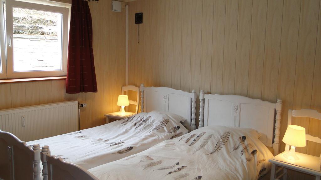 Apartamento Le Blanc Moussi Stavelot Habitación foto